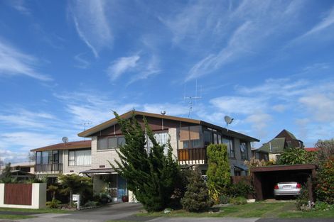 Photo of property in 2 Kiriwai Place, Matua, Tauranga, 3110