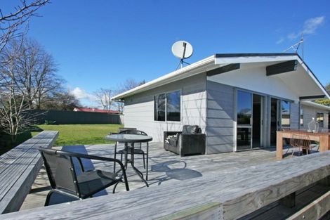 Photo of property in 76 Richmond Avenue, Richmond Heights, Taupo, 3330