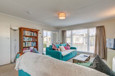 Photo of property in 3 Linley Place, Levin, 5510