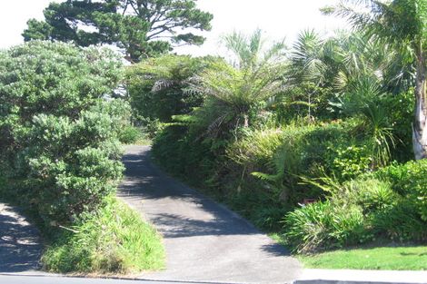 Photo of property in 842 Beach Road, Torbay, Auckland, 0630