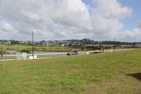 Photo of property in 120 Arran Point Parade, Orewa, 0931