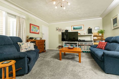 Photo of property in 22 Brandon Road, Glen Eden, Auckland, 0602
