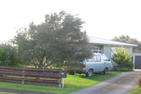 Photo of property in 54 Oakfield Crescent, Pukete, Hamilton, 3200