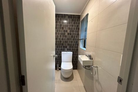 Photo of property in 70 Jack Paterson Road, Opaheke, Papakura, 2584