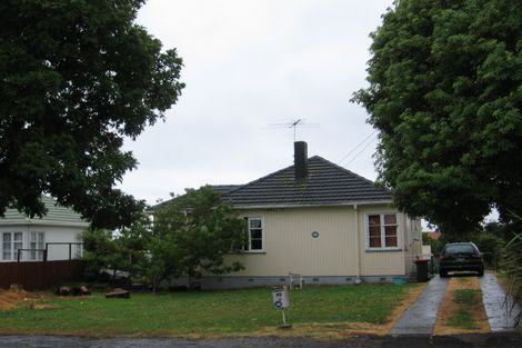 Photo of property in 42 Waddell Avenue, Point England, Auckland, 1072
