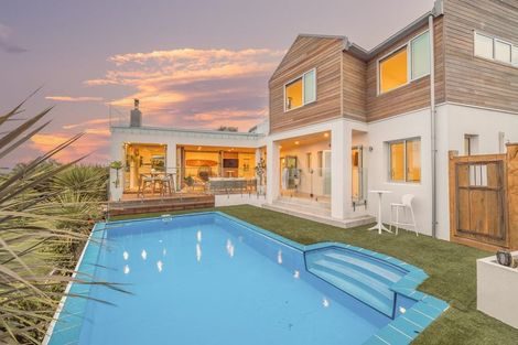 Photo of property in 4 Melleray Place, Redcliffs, Christchurch, 8081