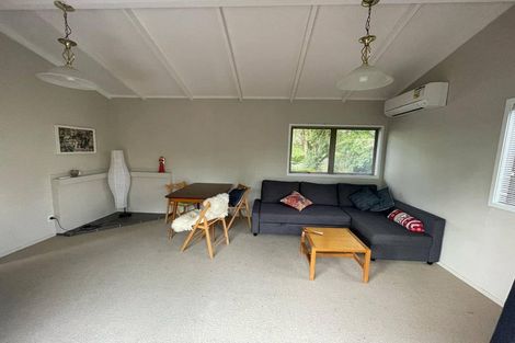 Photo of property in 50a Sunnyside Road, Sunnyvale, Auckland, 0612