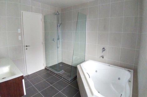 Photo of property in 17 Zara Court, Windsor Park, Auckland, 0632