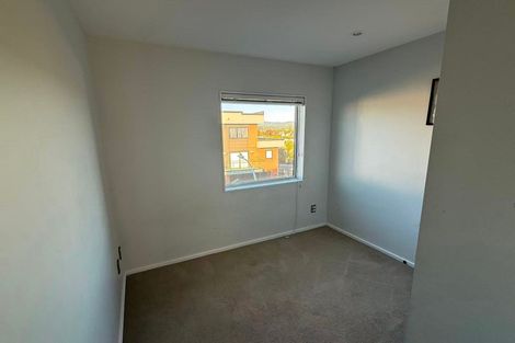 Photo of property in 23 Meritage Lane, Te Atatu South, Auckland, 0610