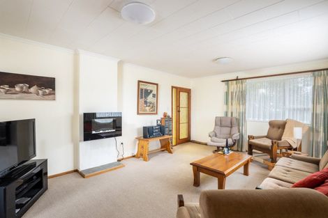 Photo of property in 10 Leon Place, Waitara, 4320