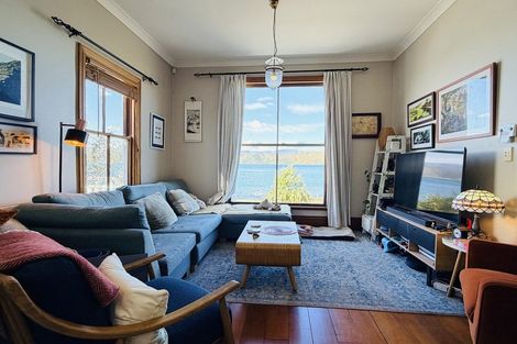 Photo of property in 285 Karaka Bay Road, Karaka Bays, Wellington, 6022