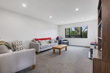 Photo of property in 14a Tukapa Street, Westown, New Plymouth, 4310