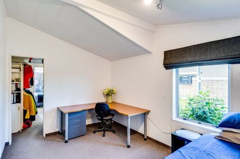 Photo of property in 17 Upham Crescent, Taradale, Napier, 4112