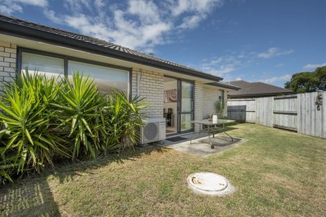 Photo of property in 10 Blossom Grove, Papamoa Beach, Papamoa, 3118