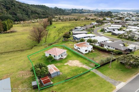 Photo of property in 203 Port Road, Whangamata, 3620
