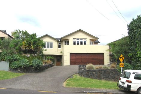 Photo of property in 17 Sylvan Avenue, Northcote, Auckland, 0627