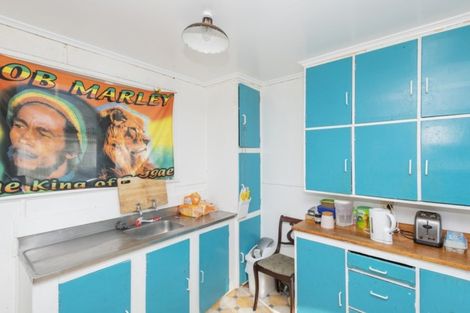 Photo of property in 631 Childers Road, Elgin, Gisborne, 4010