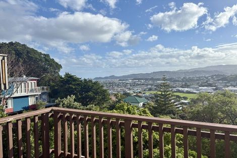 Photo of property in 2/73a Nevay Road, Miramar, Wellington, 6022