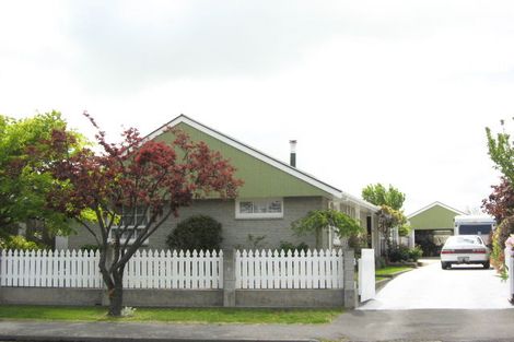 Photo of property in 18 Parkhouse Drive, Rangiora, 7400