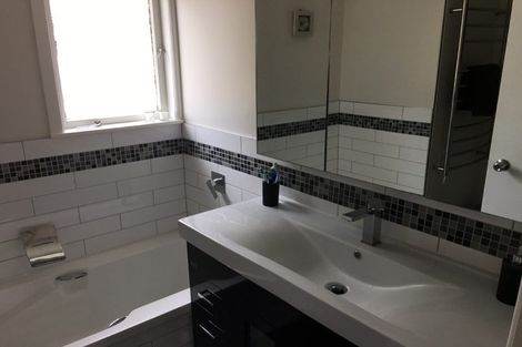 Photo of property in 56 Saffron Street, Birkdale, Auckland, 0626