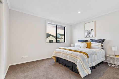 Photo of property in 12 Uku Lane, Hobsonville, Auckland, 0616