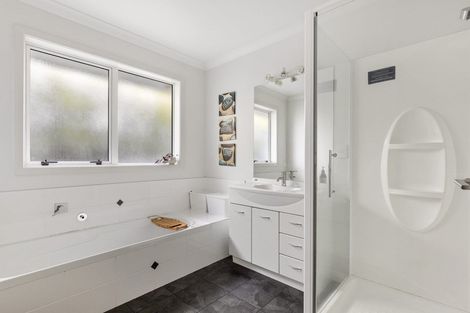 Photo of property in 18 Amy Place, Pyes Pa, Tauranga, 3112