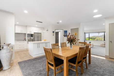 Photo of property in 53 Chesterfield Way, Orewa, 0931