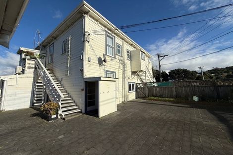 Photo of property in 92a-c Park Road, Miramar, Wellington, 6022