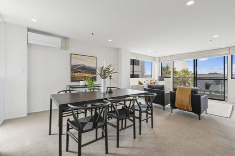 Photo of property in 4a/171 Hurstmere Road, Takapuna, Auckland, 0622