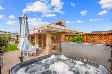 Photo of property in 96 Cedar Drive, Paraparaumu Beach, Paraparaumu, 5032