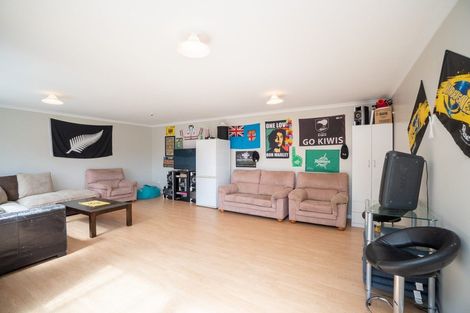 Photo of property in 46 Raglan Avenue, Cloverlea, Palmerston North, 4412
