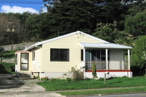 Photo of property in 216 Sievers Grove, Cannons Creek, Porirua, 5024