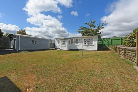 Photo of property in 4/4a Oak Street, Ebdentown, Upper Hutt, 5018