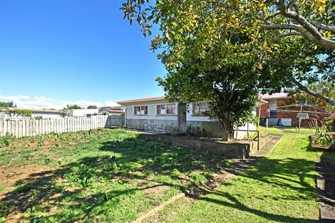 Photo of property in 33 Blake Road, Mangere East, Auckland, 2024