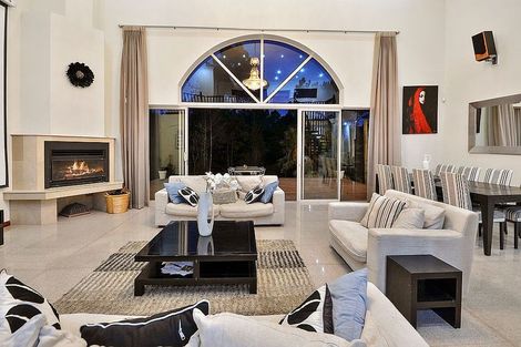 Photo of property in 18 Hobson Heights Road, Lucas Heights, Auckland, 0632