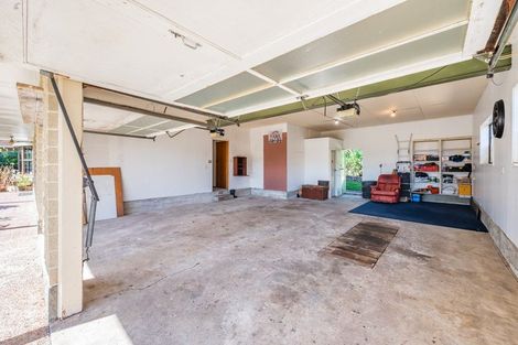 Photo of property in 73 Nimmo Avenue East, Waikanae, 5036
