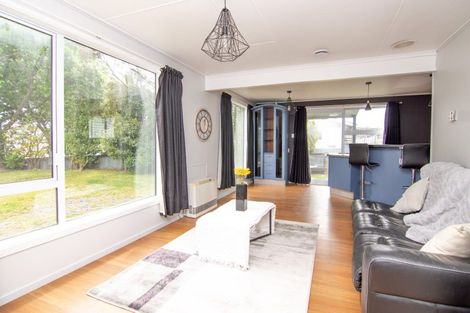 Photo of property in 53 Kaimanawa Street, Kelvin Grove, Palmerston North, 4414