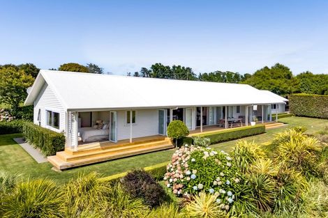 Photo of property in 167 Henwood Road, Paraite, New Plymouth, 4372