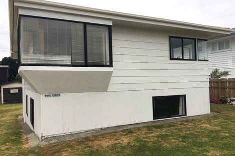 Photo of property in 37 Grove Avenue, Mount Maunganui, 3116
