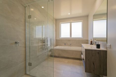 Photo of property in 134 Kupe Drive, Whitianga, 3510