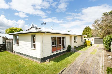 Photo of property in 11 Capri Place, Awapuni, Palmerston North, 4412