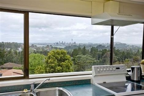 Photo of property in 44 Balmain Road, Chatswood, Auckland, 0626