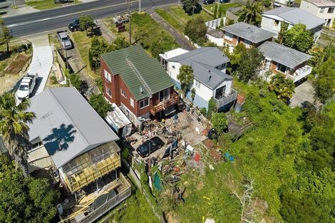 Photo of property in 577 East Coast Road, Browns Bay, Auckland, 0630