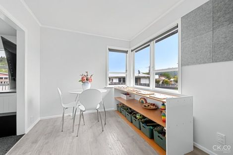 Photo of property in 7 Prestige Place, Maoribank, Upper Hutt, 5018