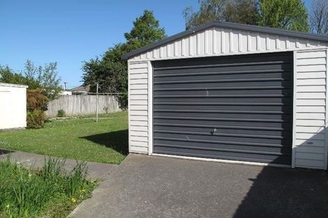 Photo of property in 27 Auburn Avenue, Upper Riccarton, Christchurch, 8041