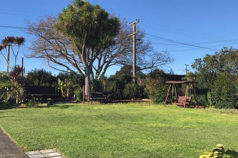 Photo of property in 5 Third Avenue, Orere Point, Papakura, 2585