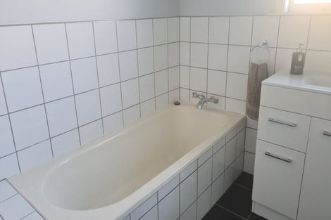 Photo of property in 2 Plimsoll Street, Carterton, 5713