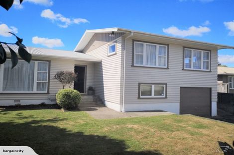 Photo of property in 9 Leslie Avenue, Cloverlea, Palmerston North, 4412