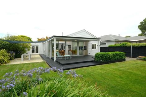 Photo of property in 11 Stenness Avenue, Somerfield, Christchurch, 8024