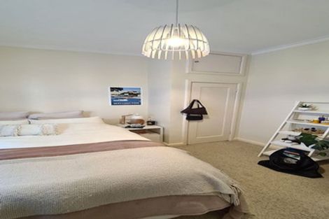 Photo of property in 122 Grafton Road, Roseneath, Wellington, 6011